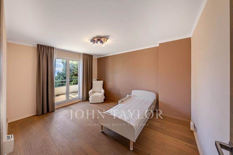 Villa familiale mitoyenne avec piscine et espace indépendant ? à 5 minutes de Morges (11)
