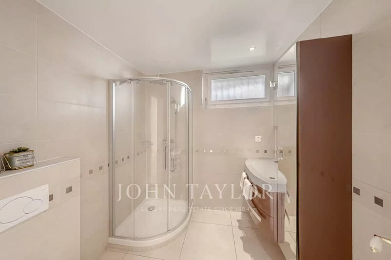EXCLUSIVITÉ!! Spacieuse villa avec vue panoramique spectaculaire (12)
