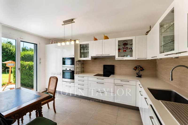 Magnifique souplex avec jardin dans une résidence moderne (6)