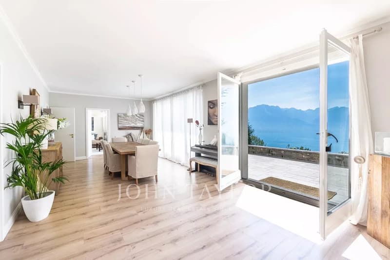 SPECTACULAIRE! Propriété avec piscine et vue panoramique (8)