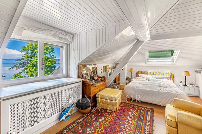 Bel appartement de 212 m2 dans un quartier résidentiel (8)