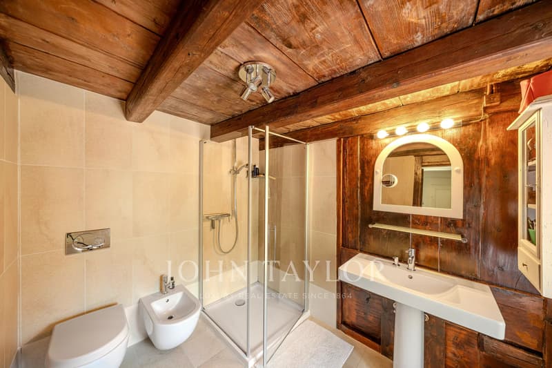 Ferme de 370m2 habitables avec piscine (13)