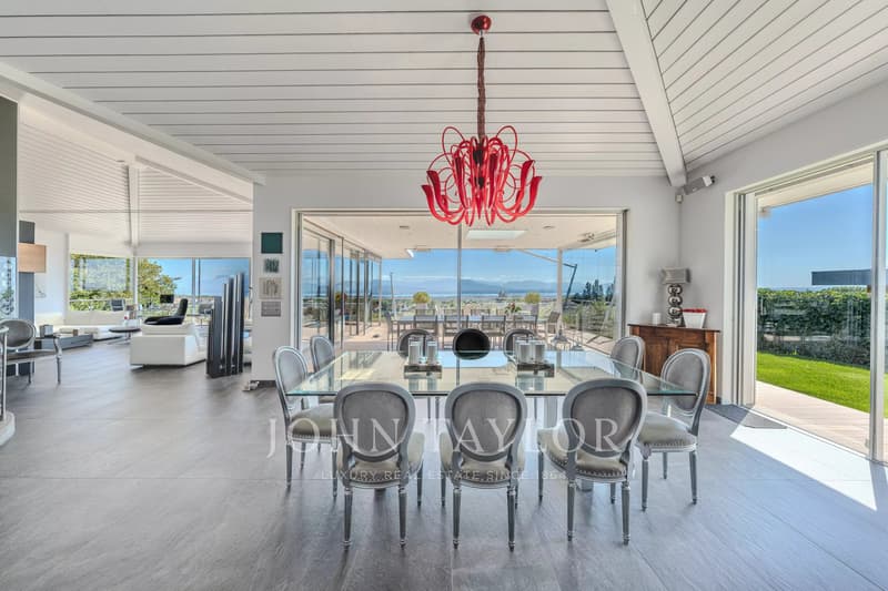 EN EXCLUSIVITÉ: Villa moderne avec piscine, vue sur le lac et le Mont-Blanc (4)
