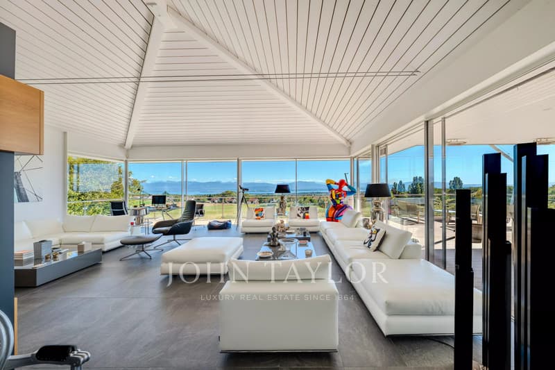 EN EXCLUSIVITÉ: Villa moderne avec piscine, vue sur le lac et le Mont-Blanc (2)
