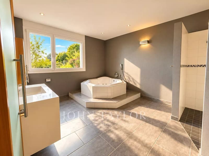 Villa individuelle au calme avec vue lac panoramique (13)