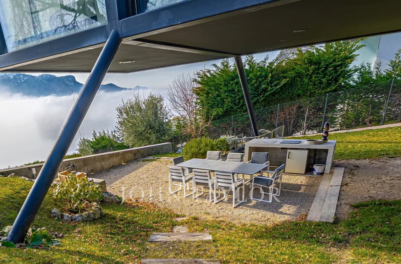 Villa d'architecte avec panorama lac & Alpes (11)