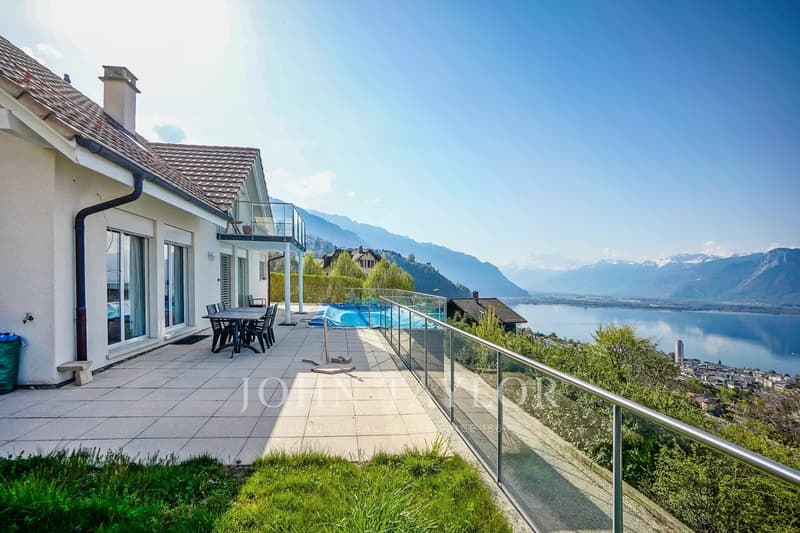 Villa individuelle avec piscine et vue panoramique (4)