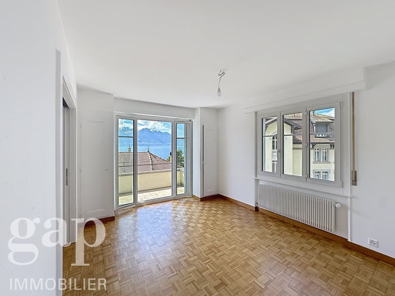 Appartement 3.5 pièces entièrement rénové - avec balcon à Territet (5)
