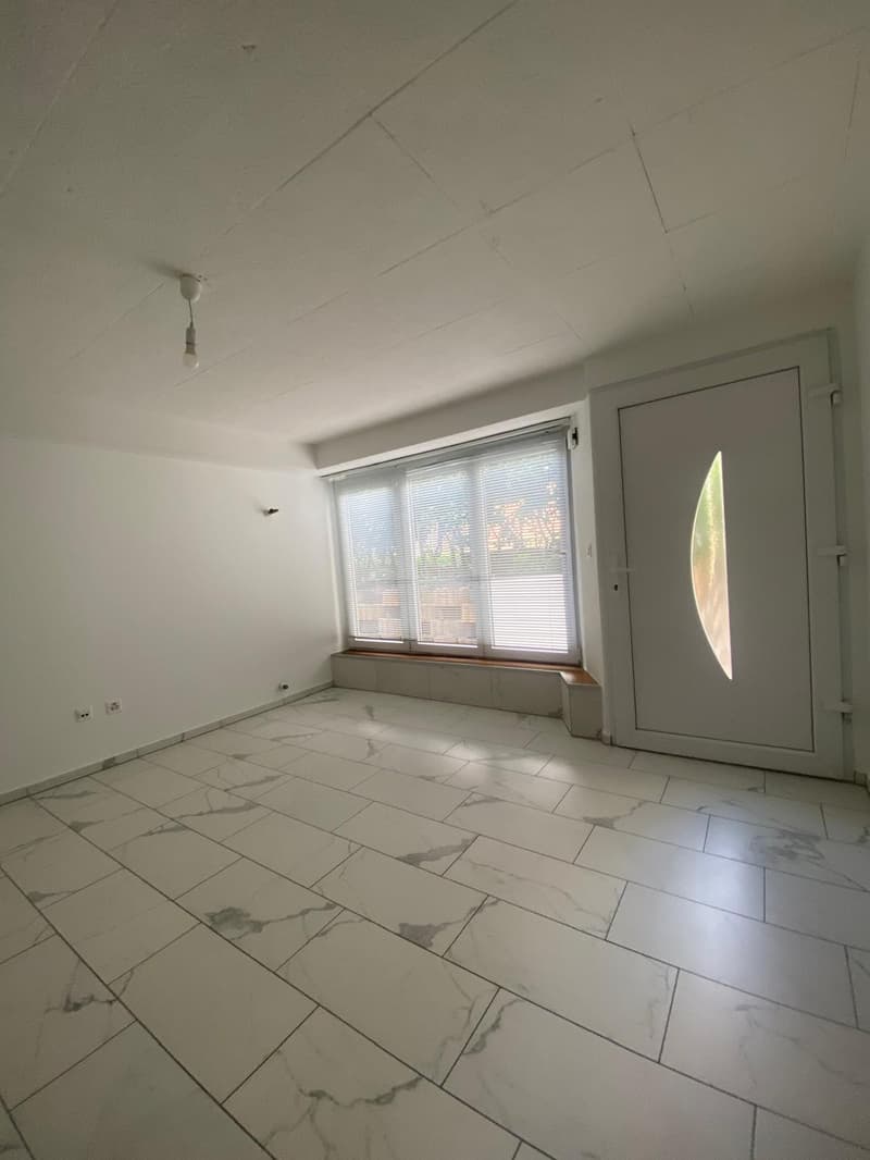 Bureau lumineux de 2,5 pièces à Belmont-Broye – Disponible immédiatement (1)