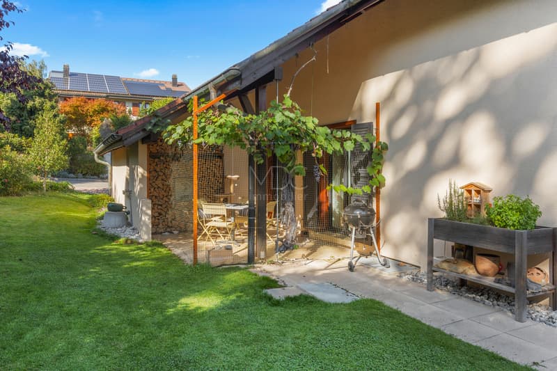 Jolie villa individuelle avec un magnifique jardin à Marly (10)