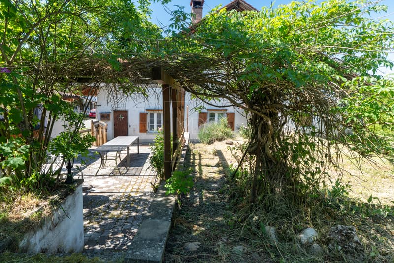 Maison individuelle à rénover à Surpierre (13)