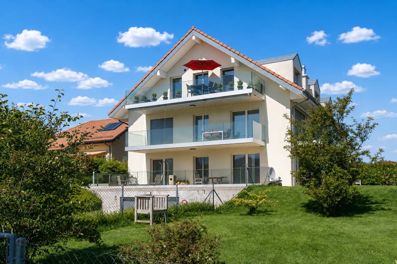 Appartement de 3.5 p. avec vue sur les Alpes et le Jura à Reverolle (13)