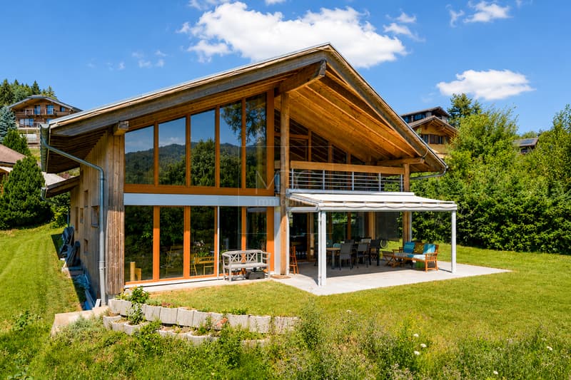 Beau châlet contemporain avec vue panoramique à Châtel-St-Denis (1)