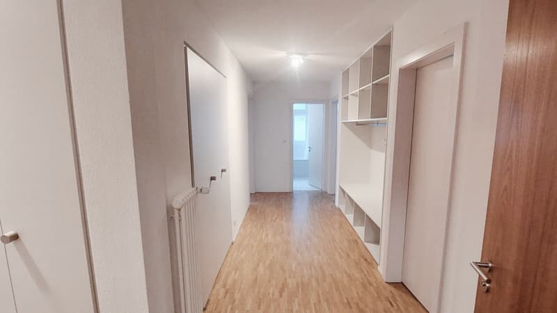 Moderne 4.5-Zimmer-Wohnung - appartement moderne 4.5 pièces (5)