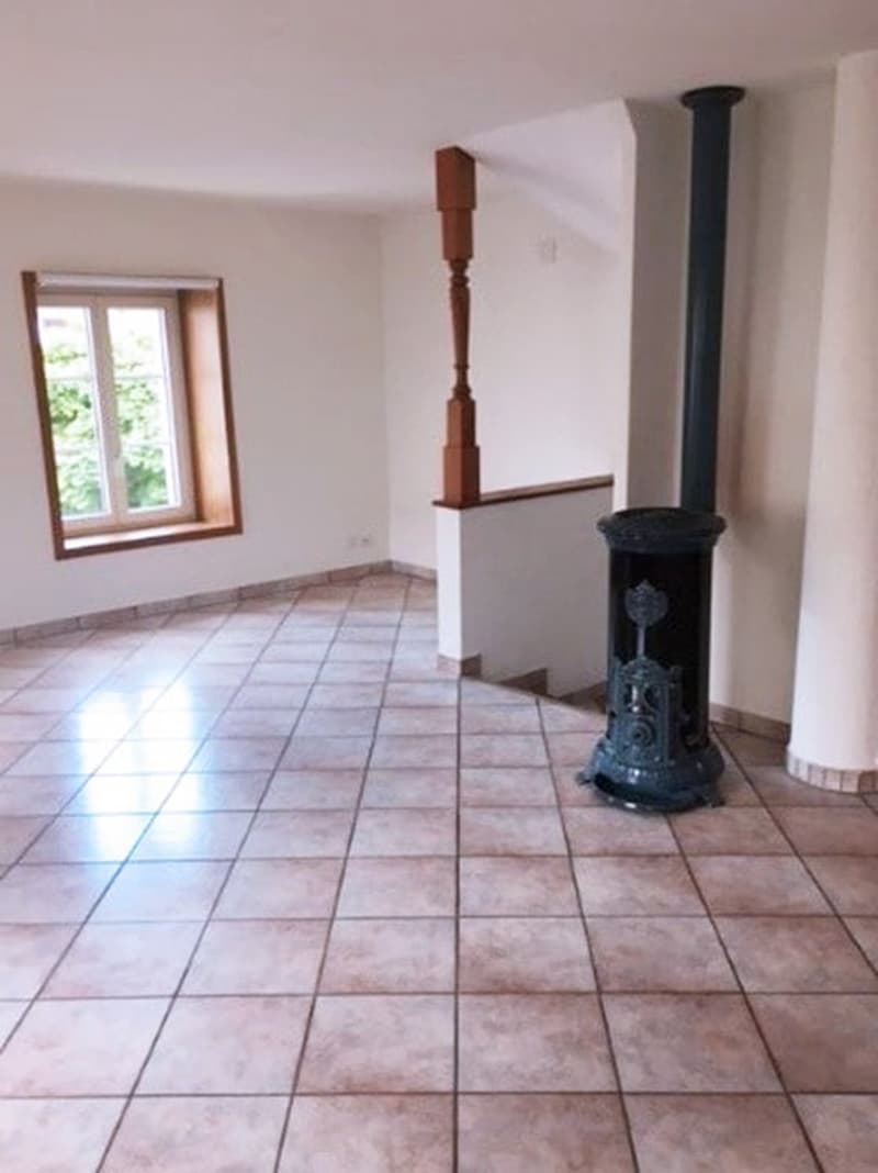 MAISON PLEINE DE CHARME AU COEUR DU CENTRE HISTORIQUE D'AVENCHES (2)