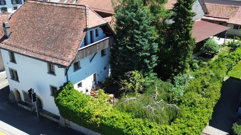 Magnifique maison du 16e siècle, combinant élégance d'antan avec le confort contemporin (1)