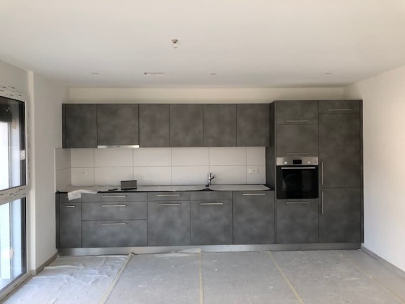 Appartement de 3.5 pièces avec balcon dans un immeuble récent réalisé selon les standards MINERGIE (2)