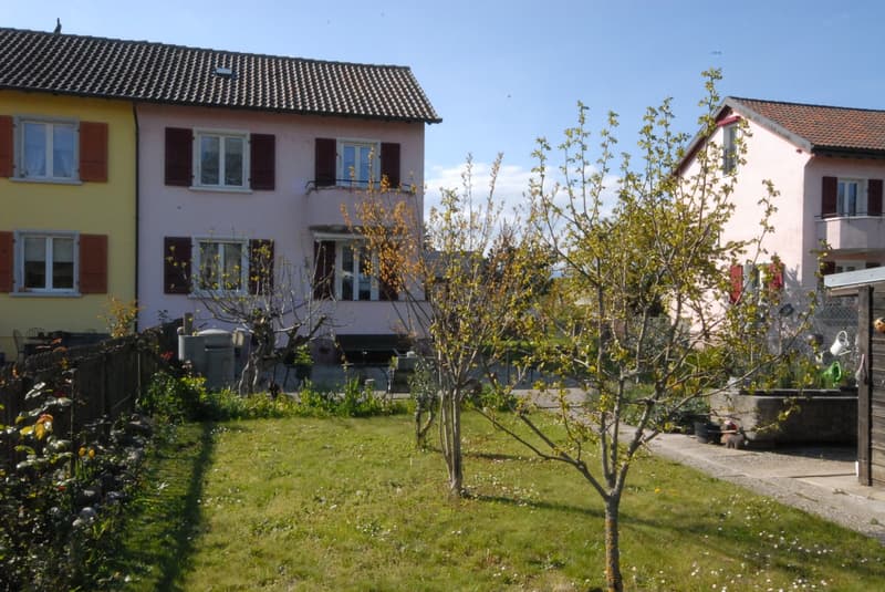 A vendre à Avenches villa jumelle de 3.5 pièces avec 545 m2 de terrain (1)
