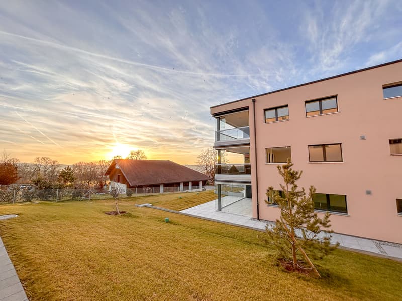 Superbe 3.5 pièces dans nouvelle construction - avec local de stockage (2)