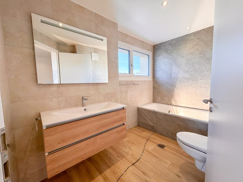 Superbe 3.5 pièces dans nouvelle construction - avec local de stockage (10)