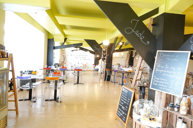 Belle opportunité à saisir ! Magnifique restaurant en Gruyère (2)