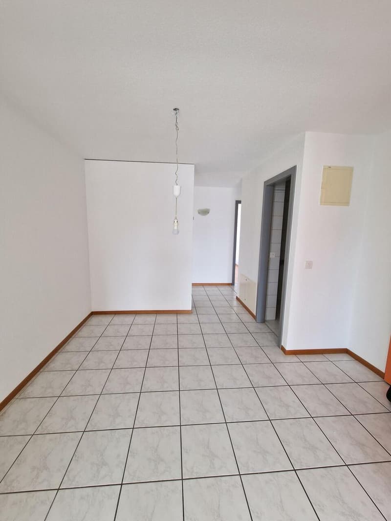A louer spacieux appartement de 5.5 pièces avec balcon à Rossens (6)