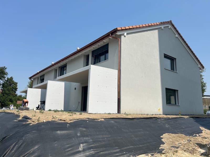 CORCELLES A VENDRE VILLA CONTIGÜE DE 5,5 PCES DISPONIBLE DE SUITE (2)