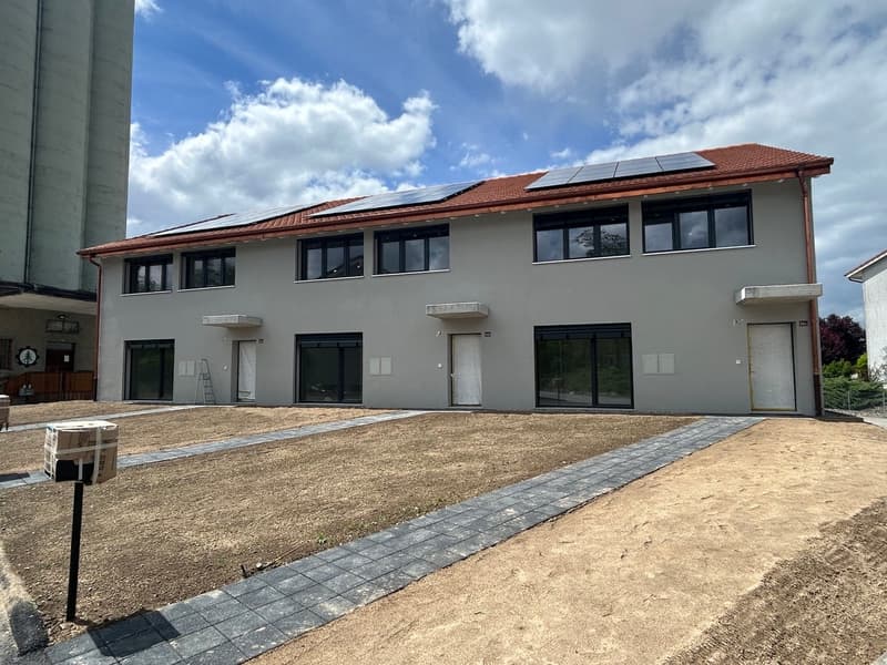 CORCELLES A VENDRE VILLA CONTIGÜE DE 5,5 PCES DISPONIBLE DE SUITE (3)