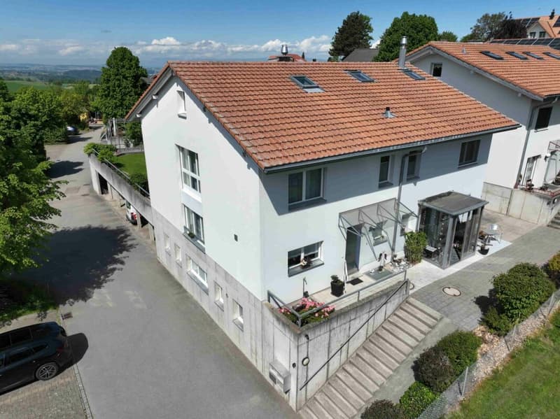 Wunderschöne Doppelhaushälfte, über 180 m2 Wohnfläche (2)