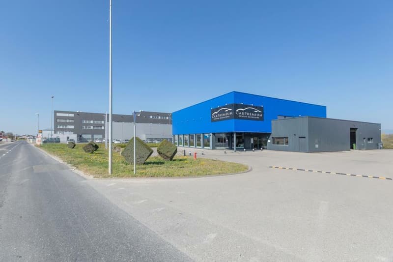 Avenches, à vendre, surface commerciale et dépôts de 964.5 m2 (7)