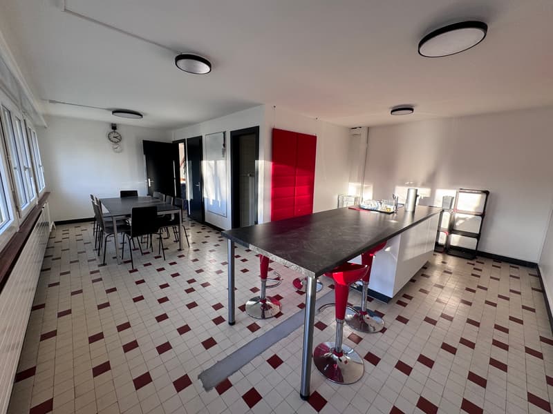 Granges-Marnand, à louer, bureaux et dépôts de 408 m2 (12)