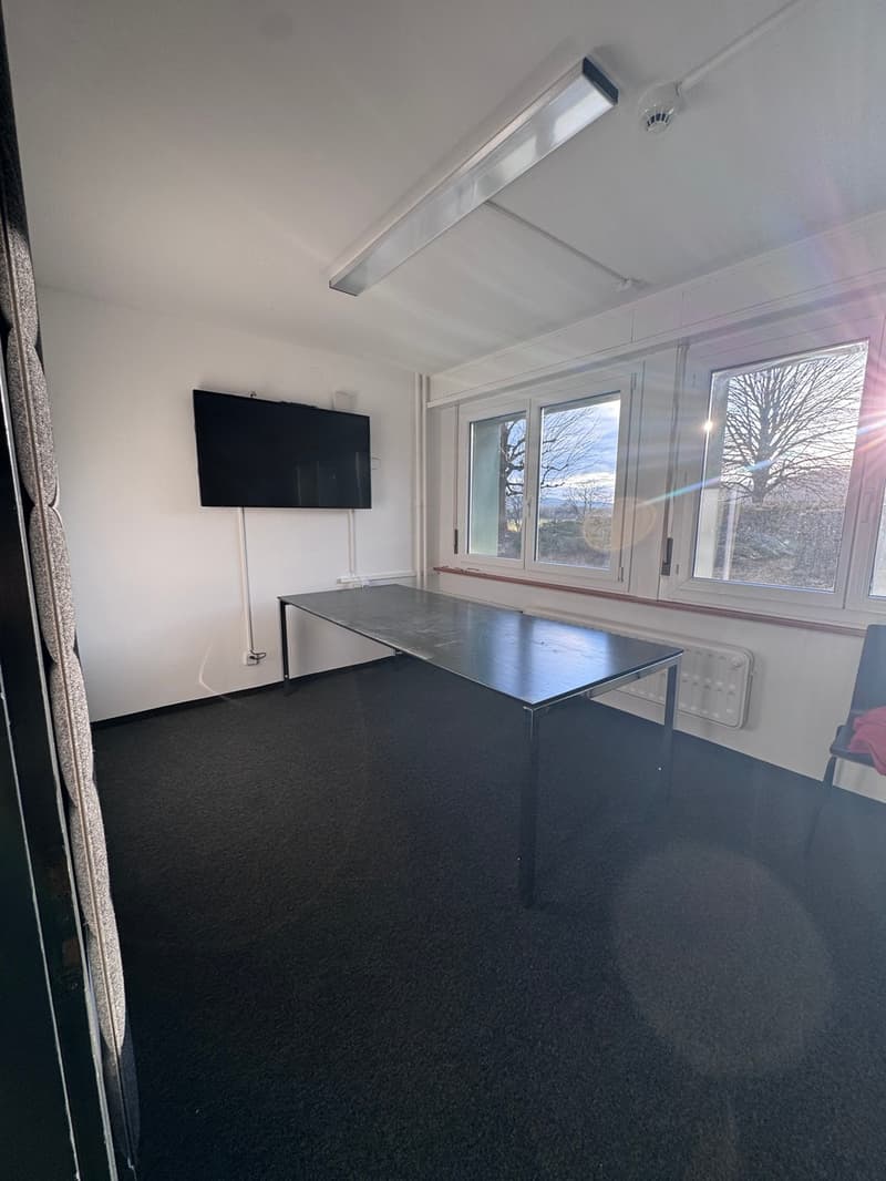 Granges-Marnand, à louer, bureaux et dépôts de 408 m2 (13)