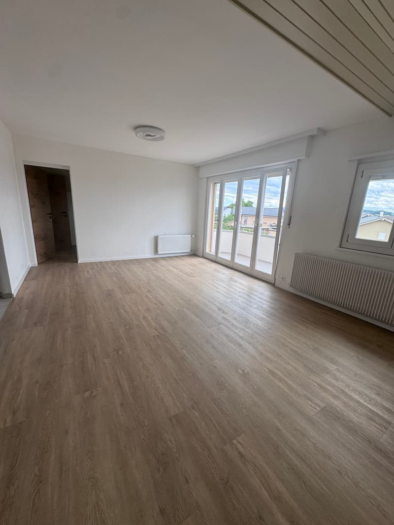 Payerne, à louer, appartement de 4.5 pièces, refait à neuf avec balcon (4)