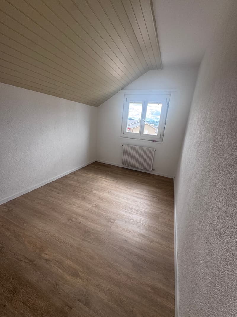 Payerne, à louer, appartement de 4.5 pièces, refait à neuf avec balcon (6)
