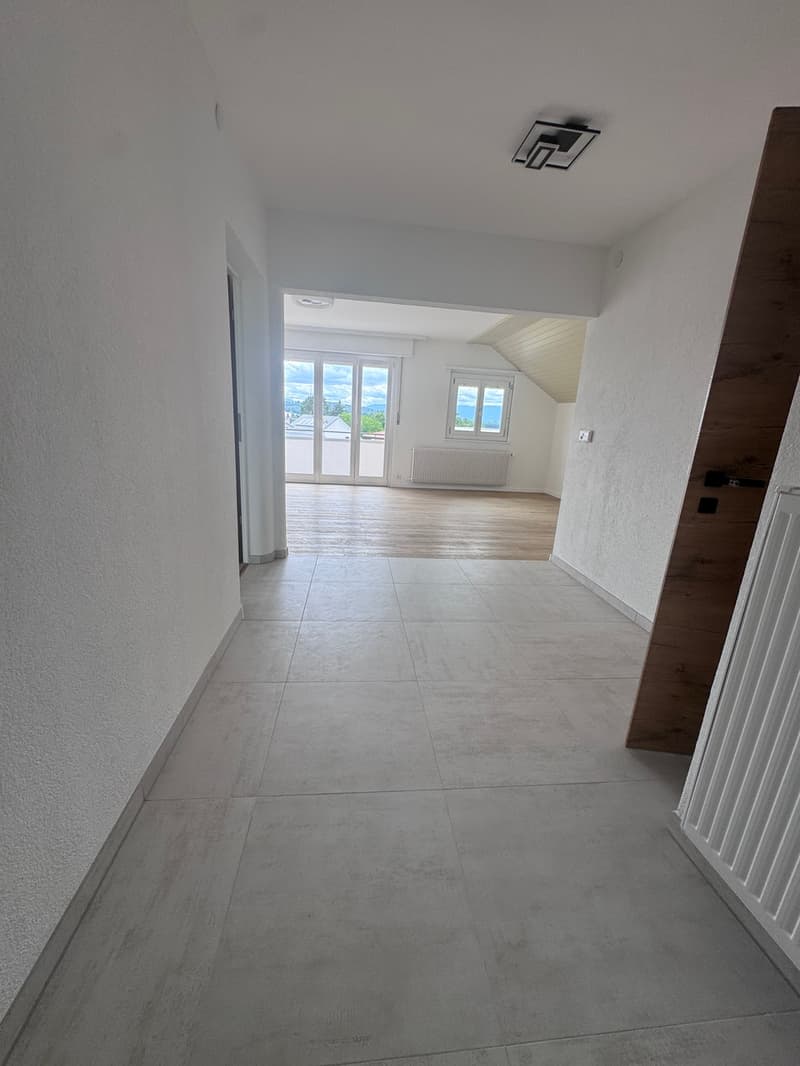 Payerne, à louer, appartement de 4.5 pièces, refait à neuf avec balcon (8)