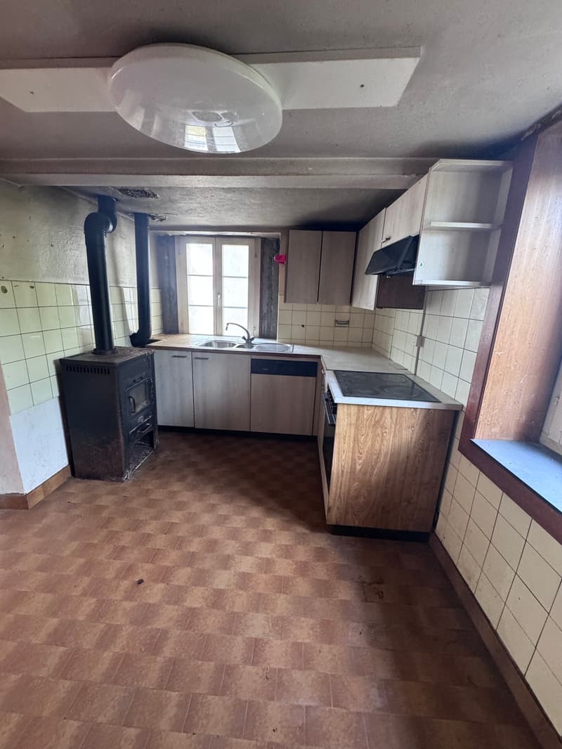 Forel, à vendre, maison de 120 m2  à rénover, parcelle de 298 m2 (2)