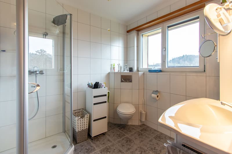 Dusche / WC bei Zimmer 3 / Douche / wc vers chambre 3