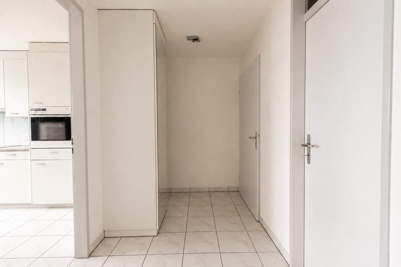 Eingang / Garderobe / Entrée / Vestiaire