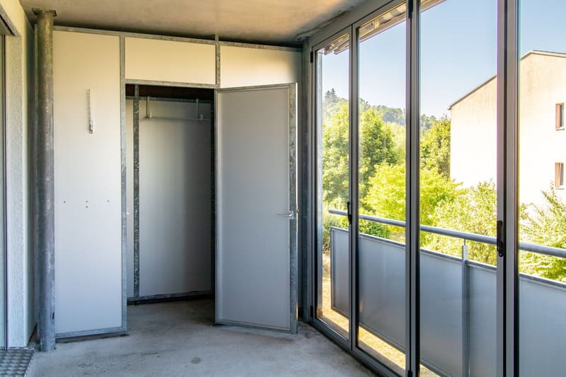 Balkon mit Reduit / Balcon avec réduit