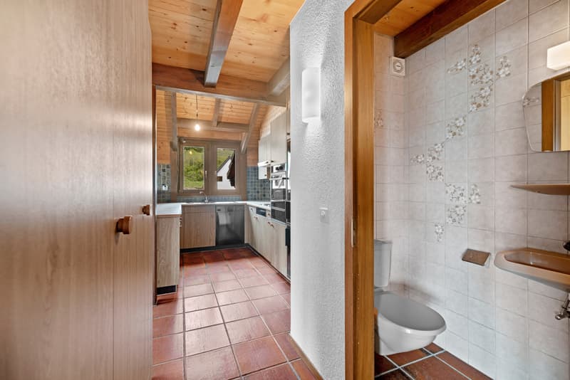 Dachgeschoss - Gäste-WC / Combles - WC séparé