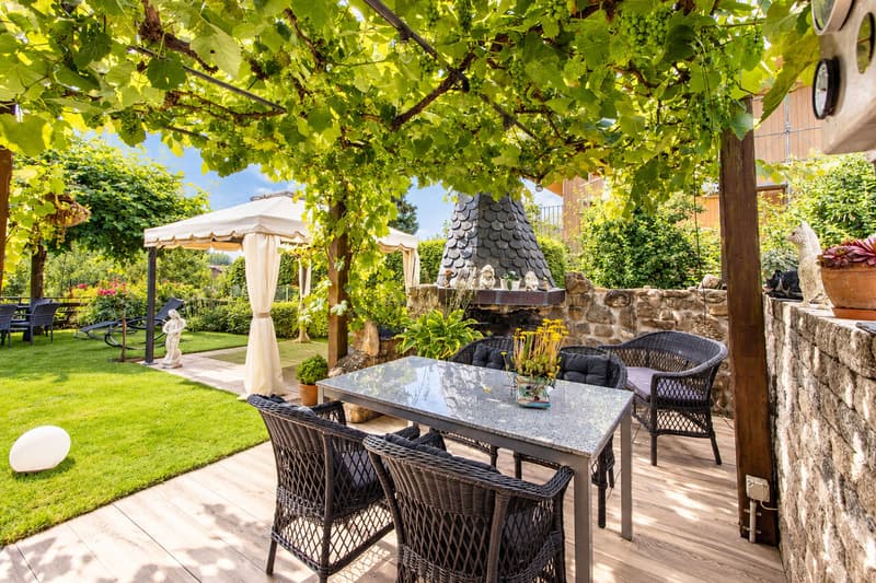 Pergola mit Cheminée / Pergola avec cheminée