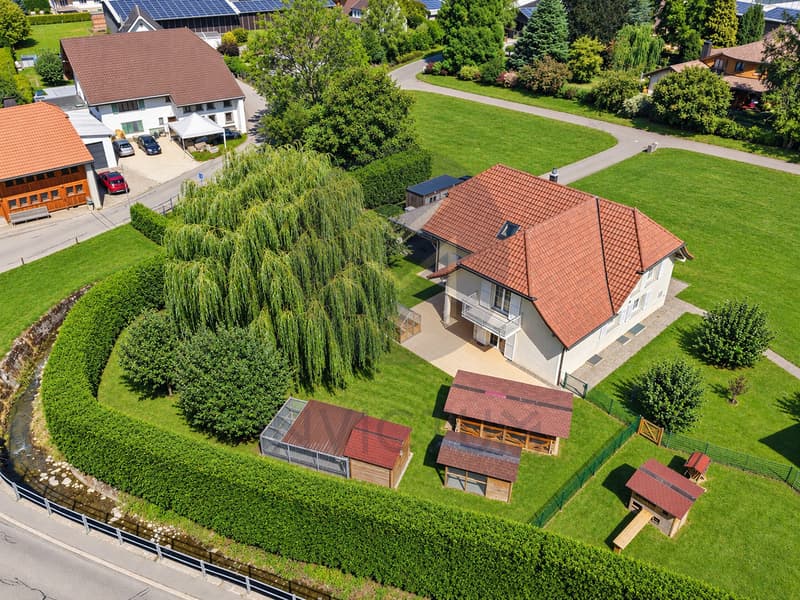Belle propriété de 8 pièces avec studio indépendant au Mouret (2)