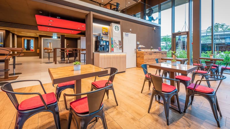 NEU – Geräumiges Deluxe Studio mit Hotelservices in Bern – ca. 31 m² (16)