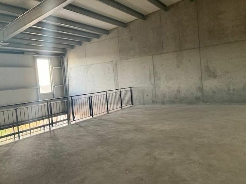 Administratif/Bureau 177.38 m² à Rueyres-les-Prés (4)