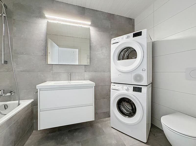 Superbe appartement lumineux rénové de 2,5 pièces à Montet (8)