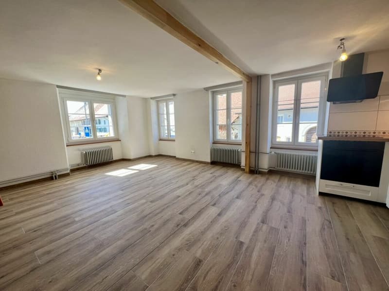Appartement rénové de 3.5 pièces à Châbles (1)