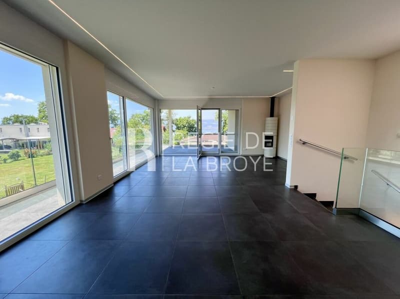 Superbe villa jumelée de 5.5 pièces à Portalban (1)