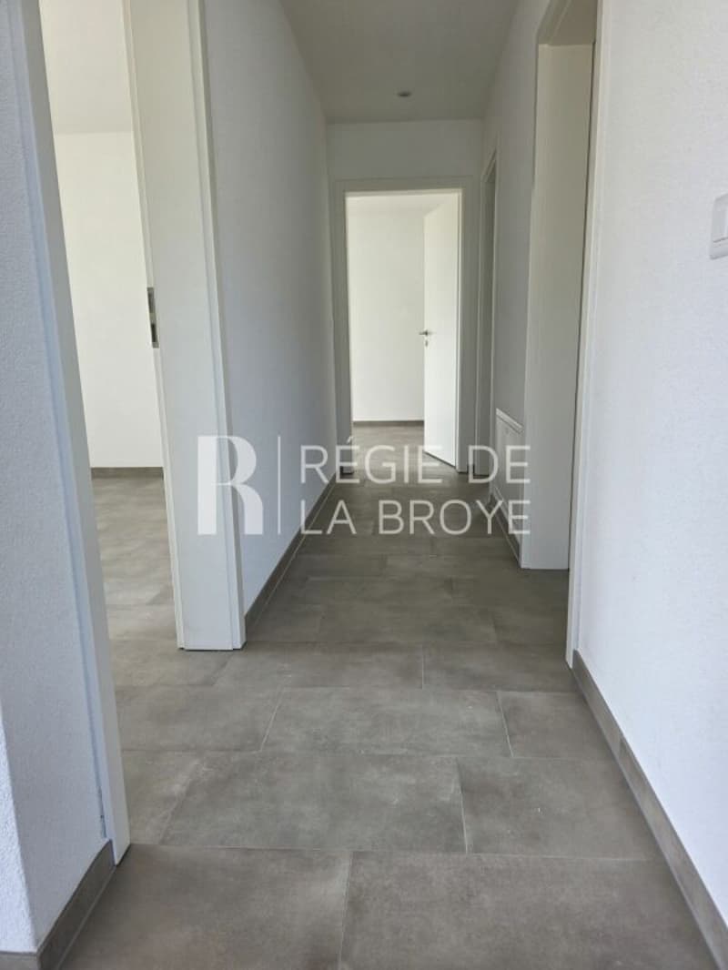 Appartement de 4.5 pièces avec grand balcon à Chabrey (16)
