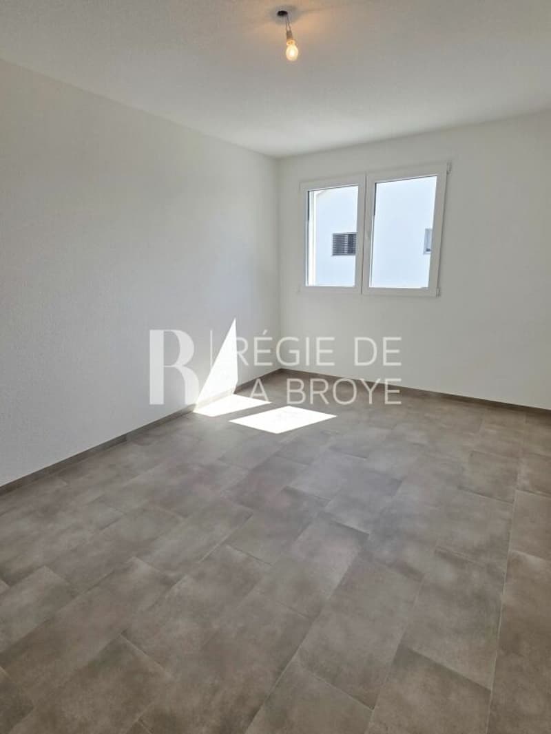Appartement de 4.5 pièces avec grand balcon à Chabrey (13)
