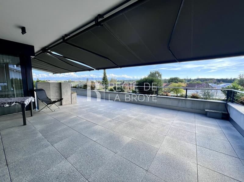 Appartement de standing 165 m² à Gampelen (5)
